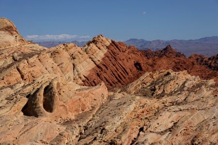Barevné skály ve Valley of Fire